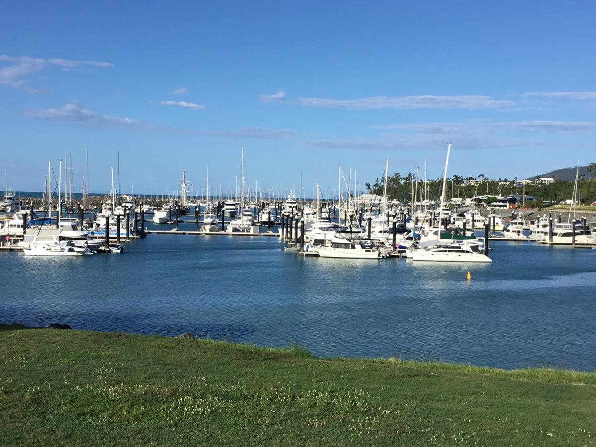 Marina View Apartment Airlie Beach Extérieur photo